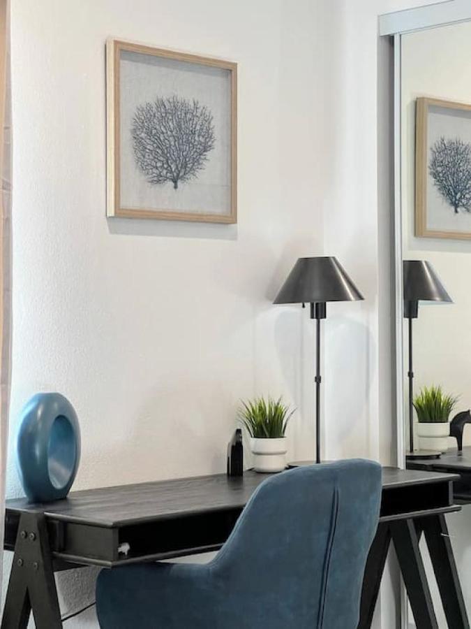 Trendy 2br Near Hollywood Hotspots - Br9 Holiday home *